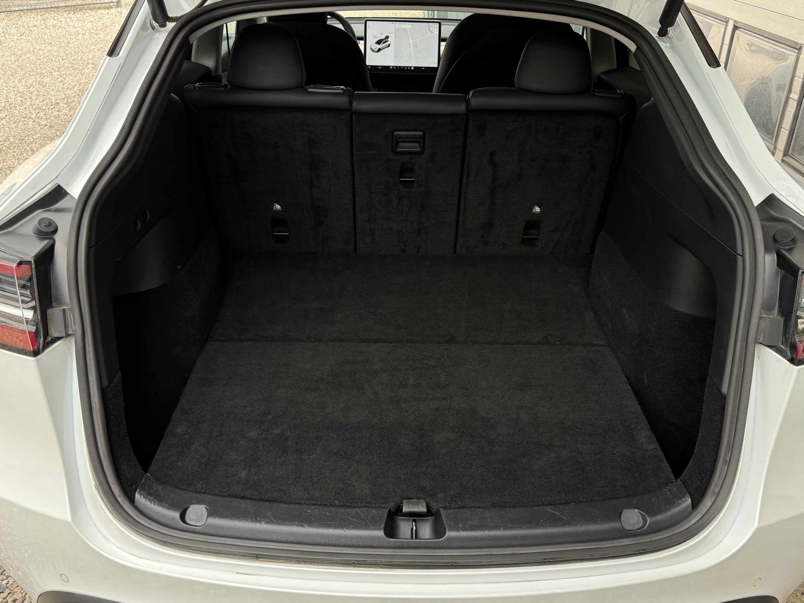 Tesla Model Y Long Range AWD 5d
