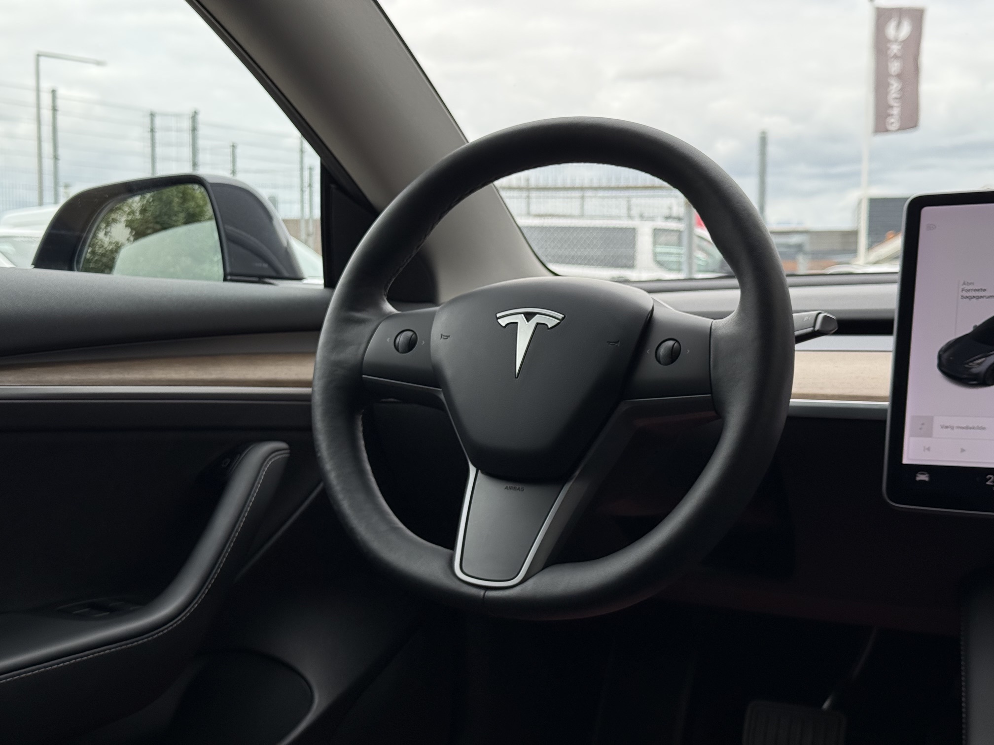 Tesla Model Y RWD 5d