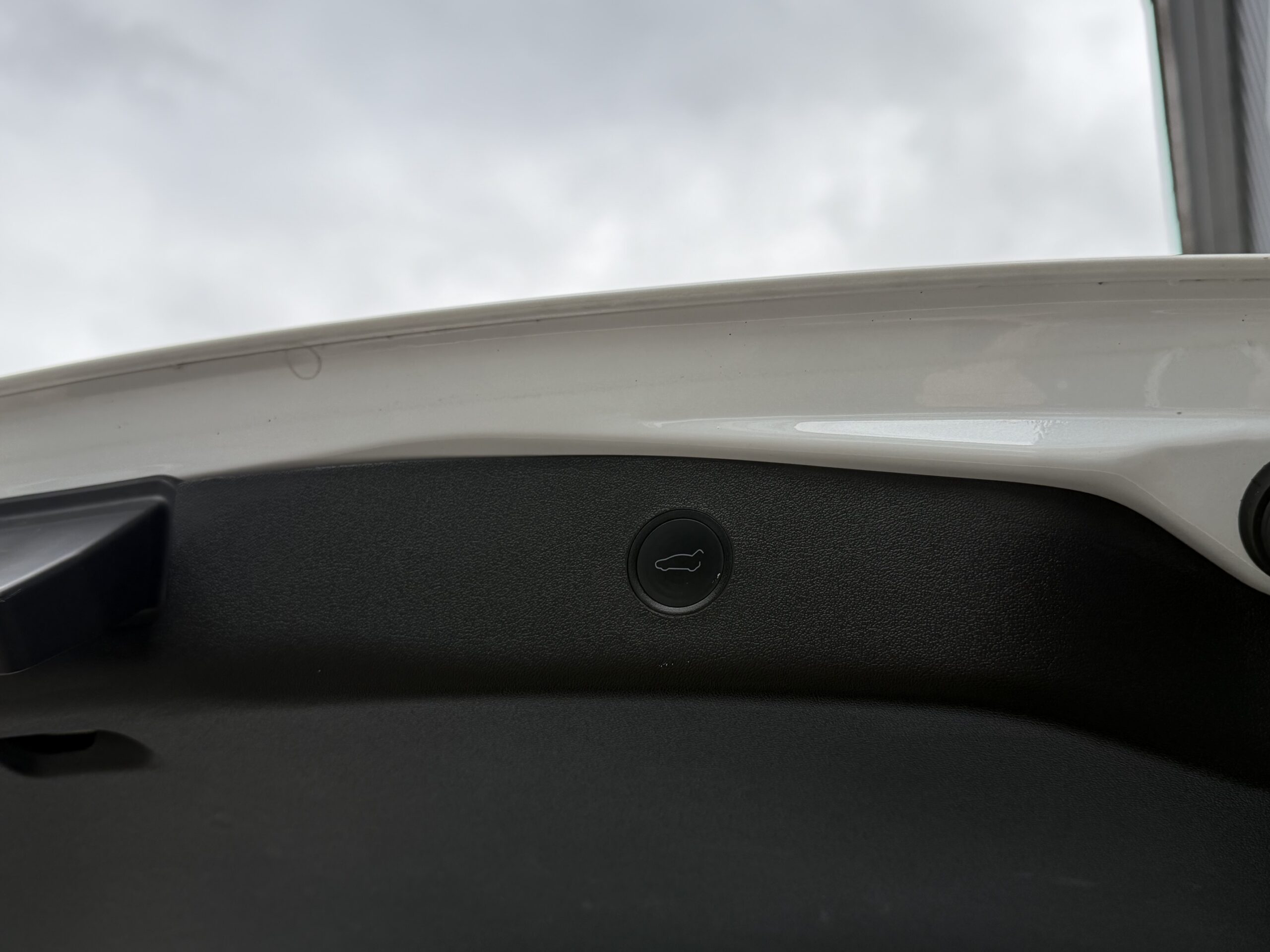 Tesla Model 3 Standard Range+ RWD 4d