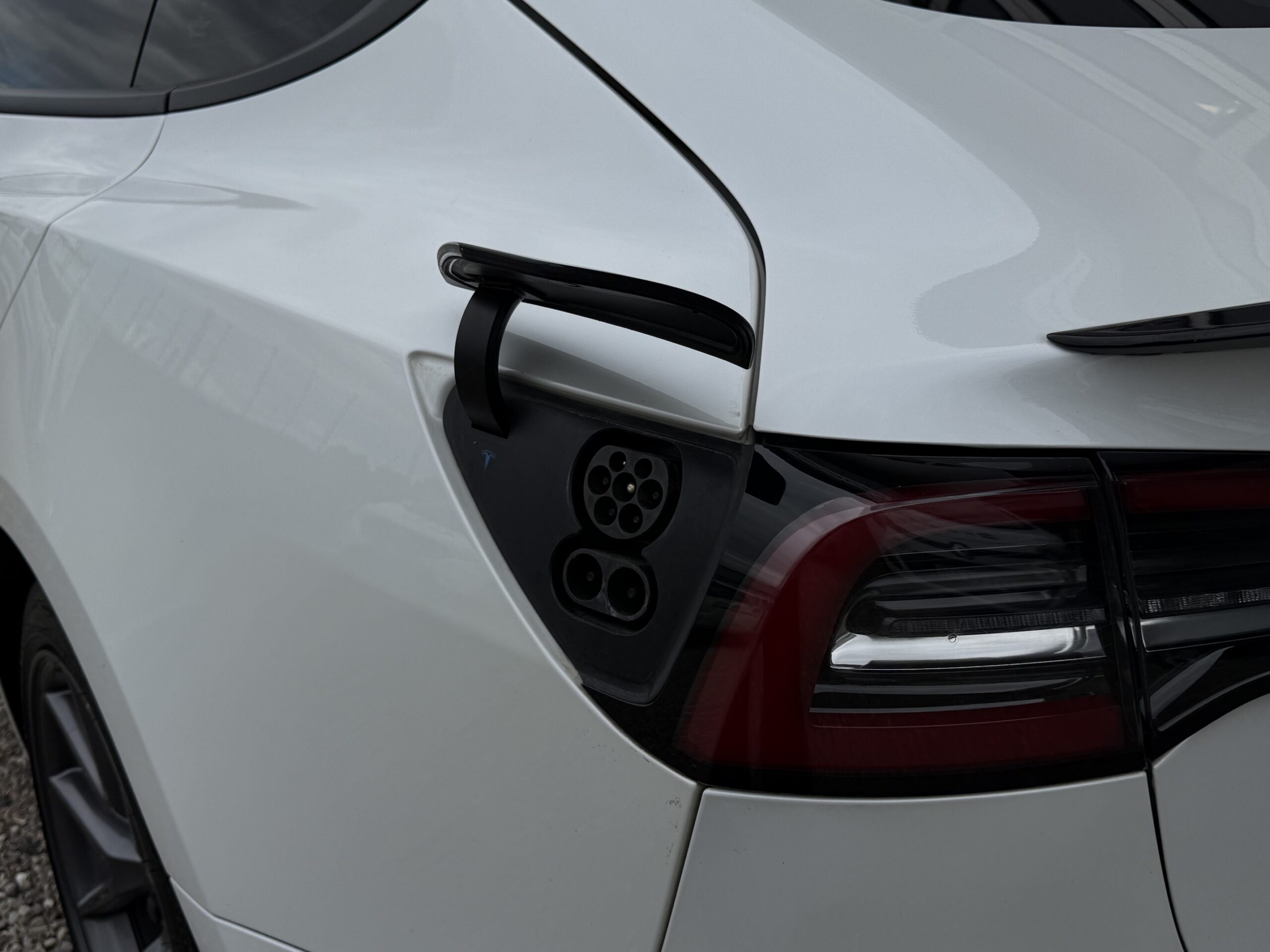 Tesla Model 3 Standard Range+ RWD 4d