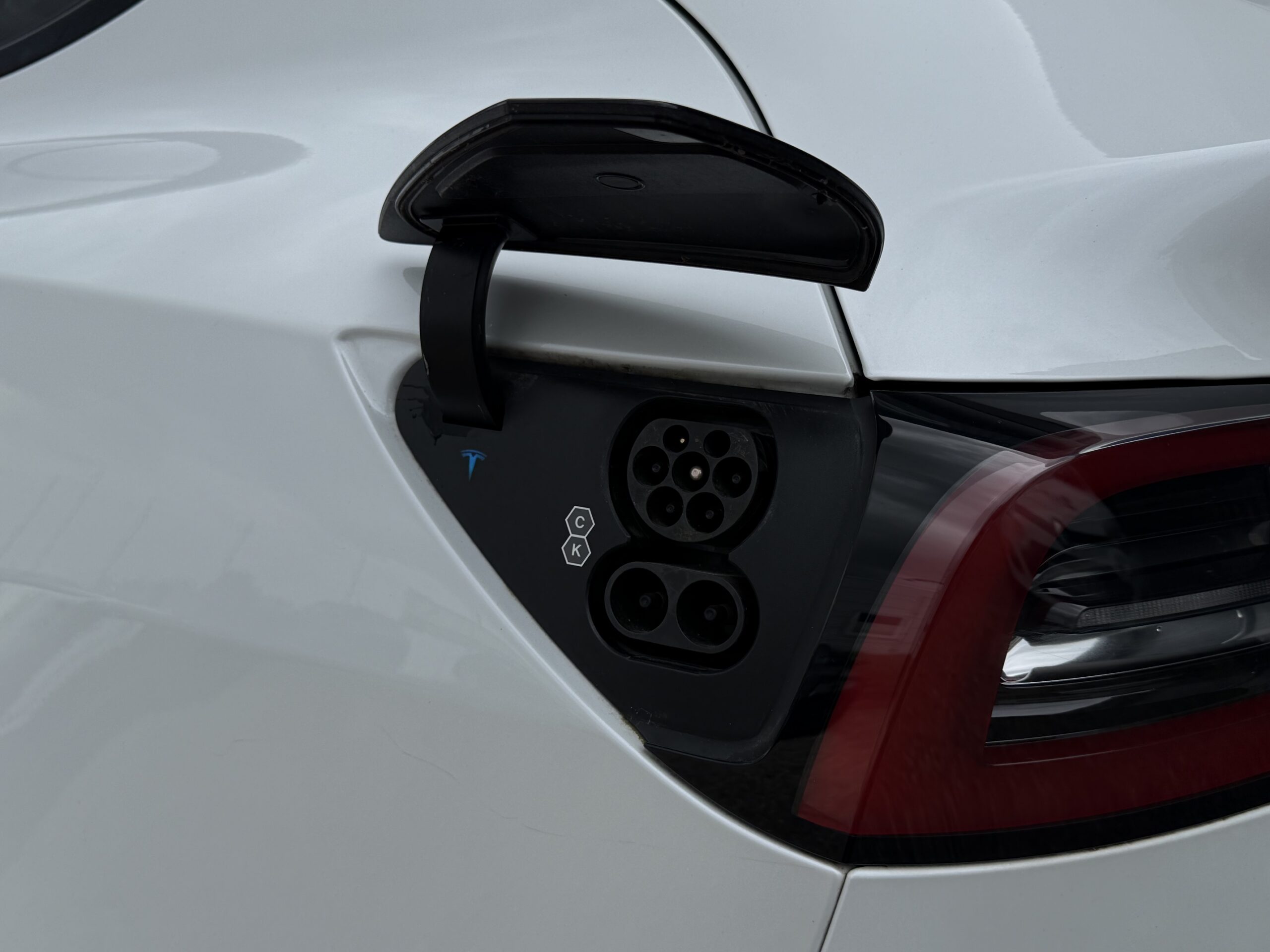 Tesla Model Y Long Range AWD 5d