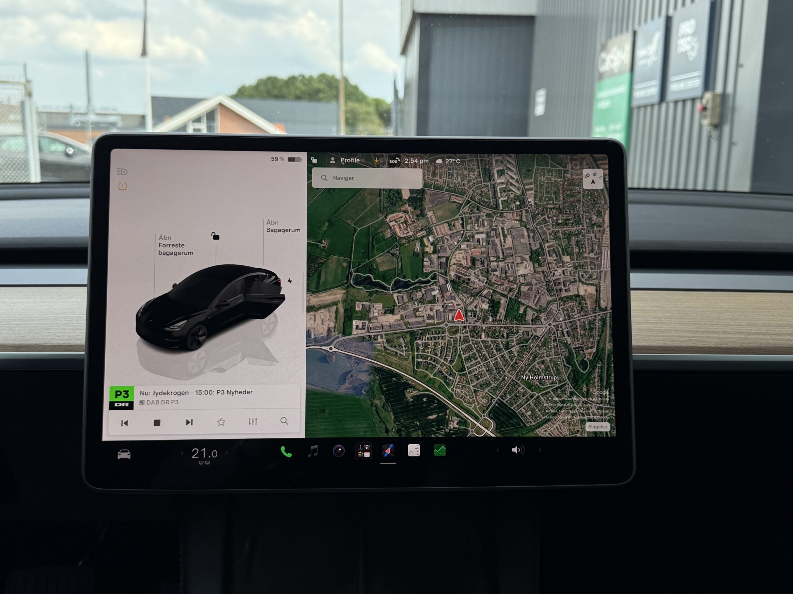 Tesla Model 3 Long Range AWD 4d