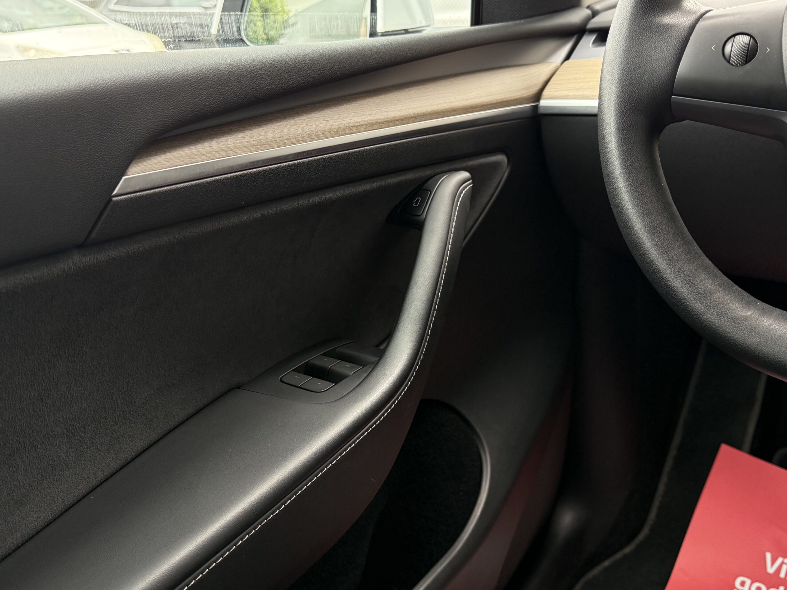 Tesla Model Y Long Range AWD 5d