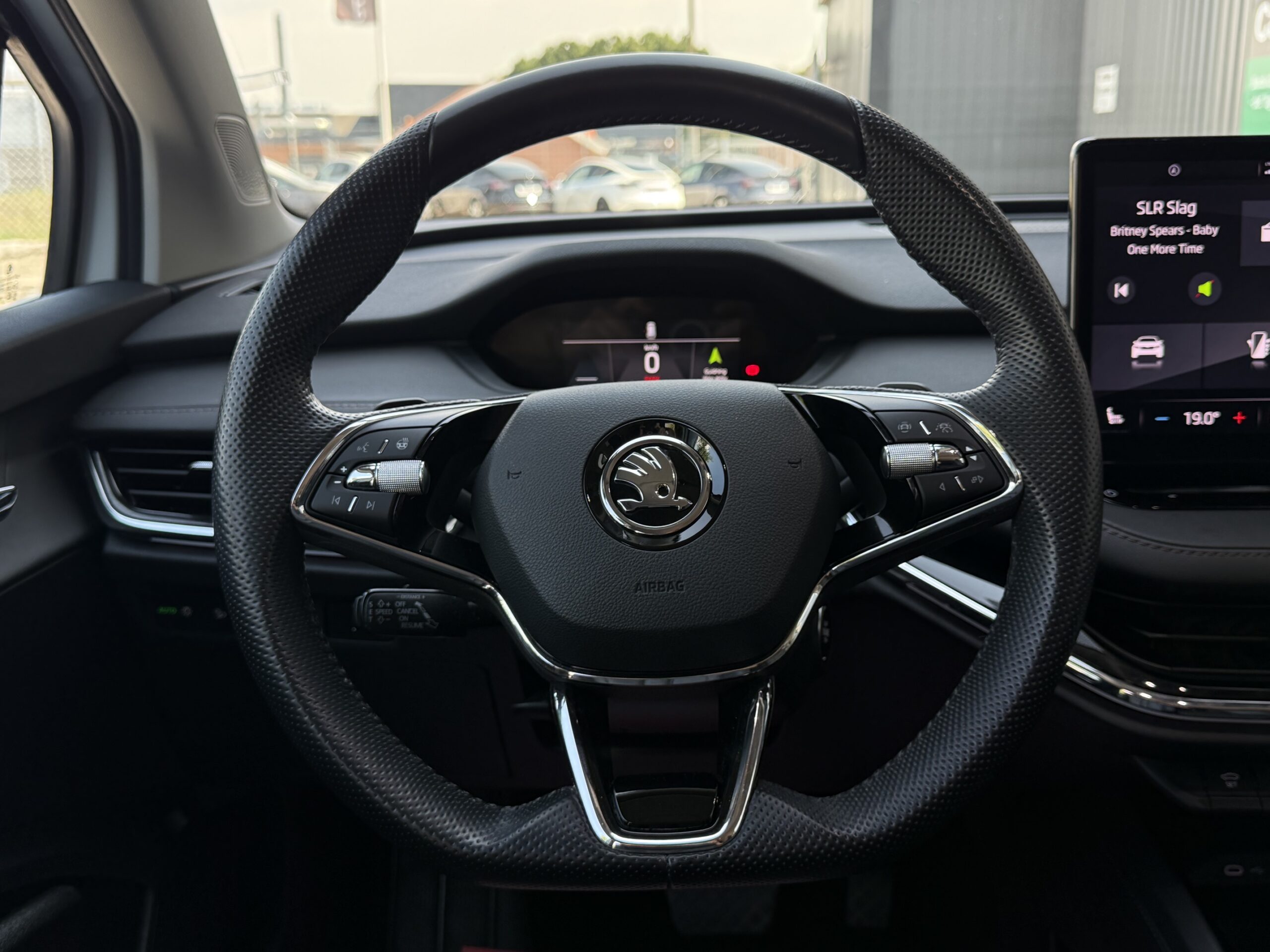 Skoda Enyaq 80 iV Selection Suite 5d