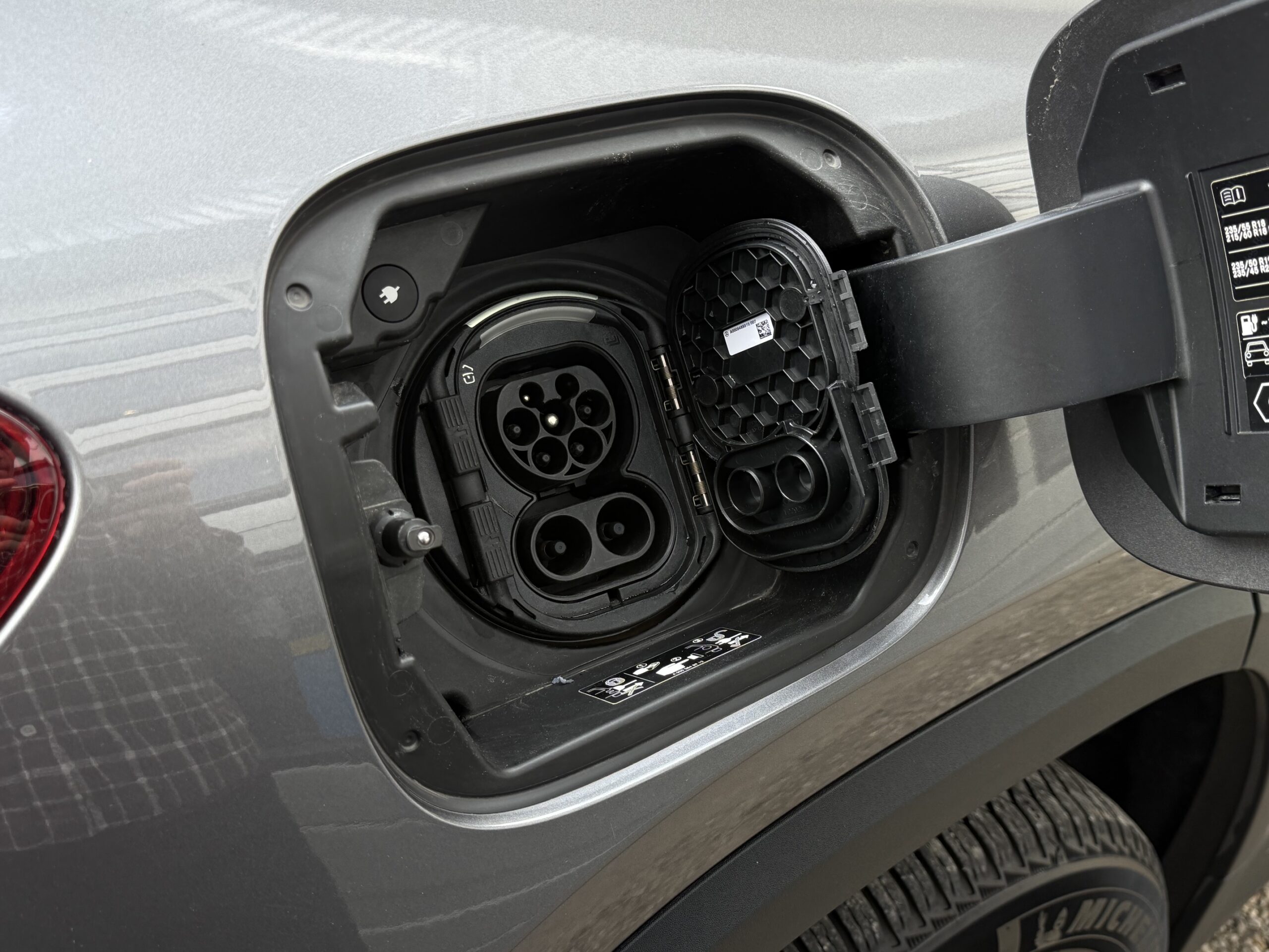 Mercedes EQA250 Progressive 5d