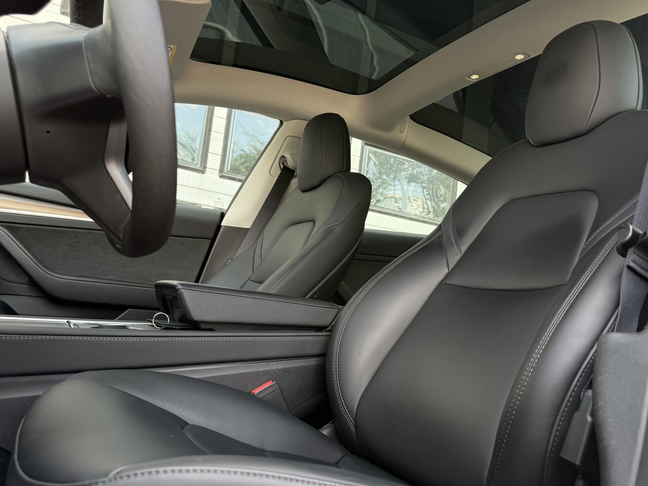 Tesla Model 3 Long Range AWD 4d