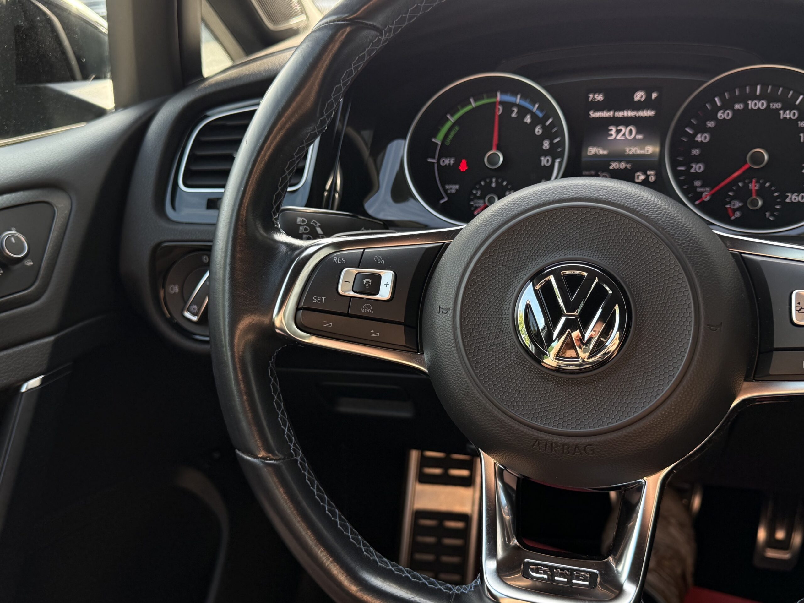 VW Golf VII 1,4 GTE DSG 5d