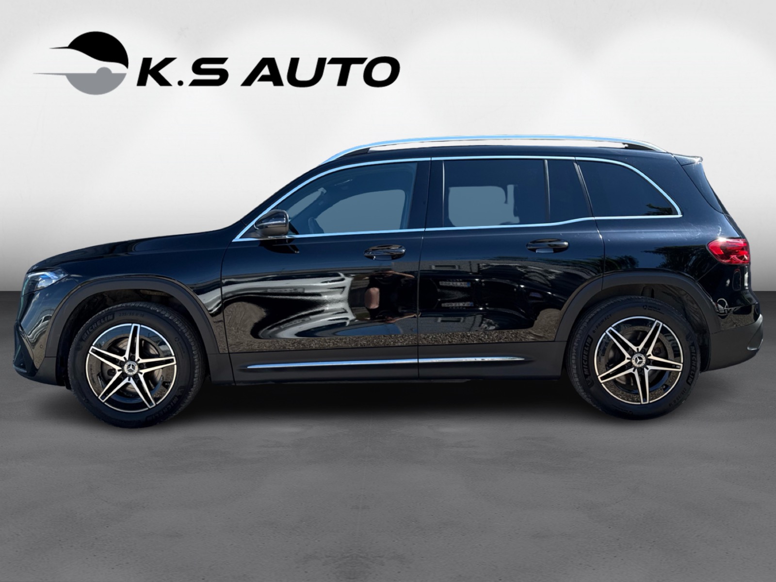 Mercedes EQB250+ AMG Line 5d