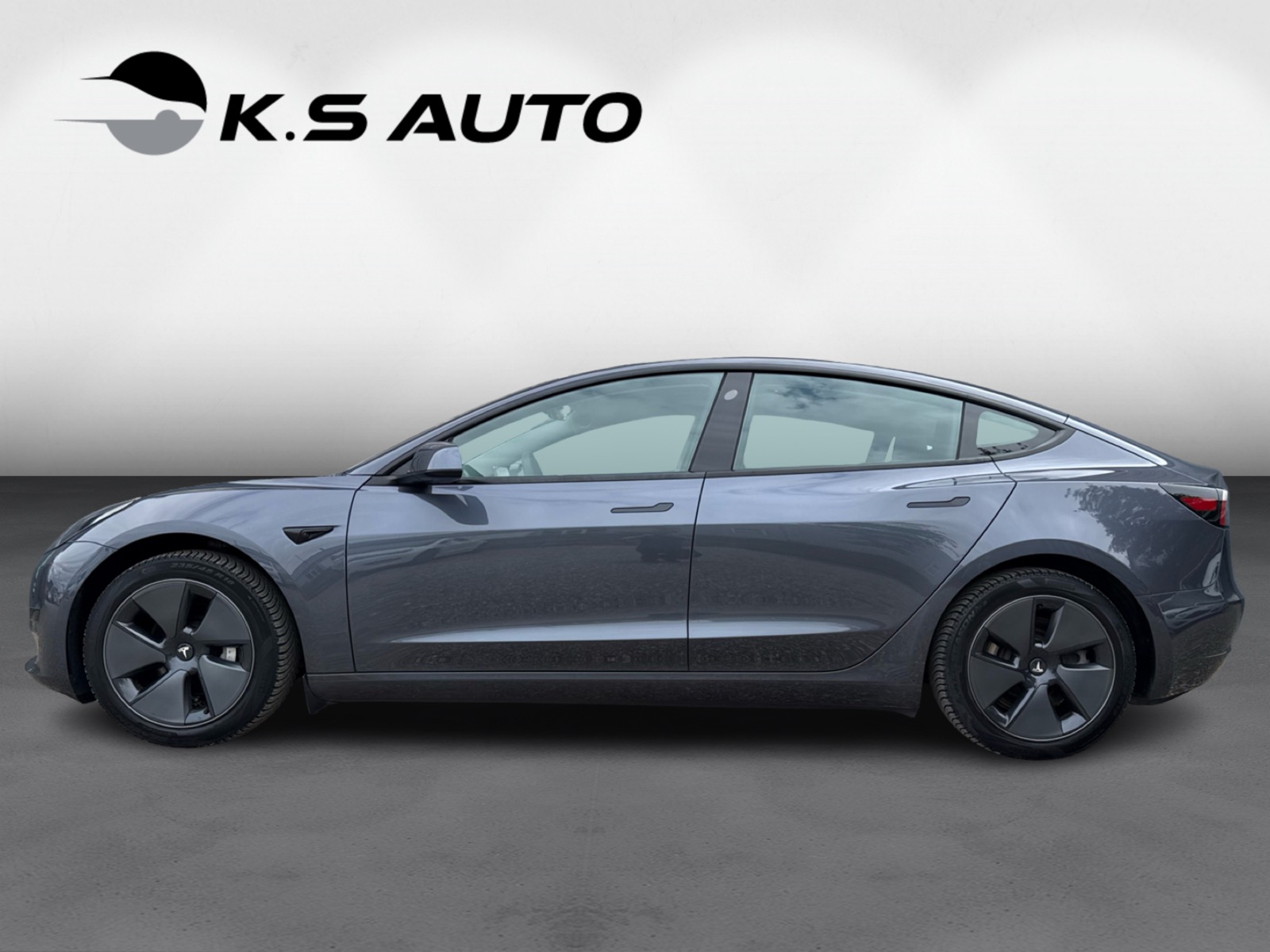 Tesla Model 3 RWD 4d