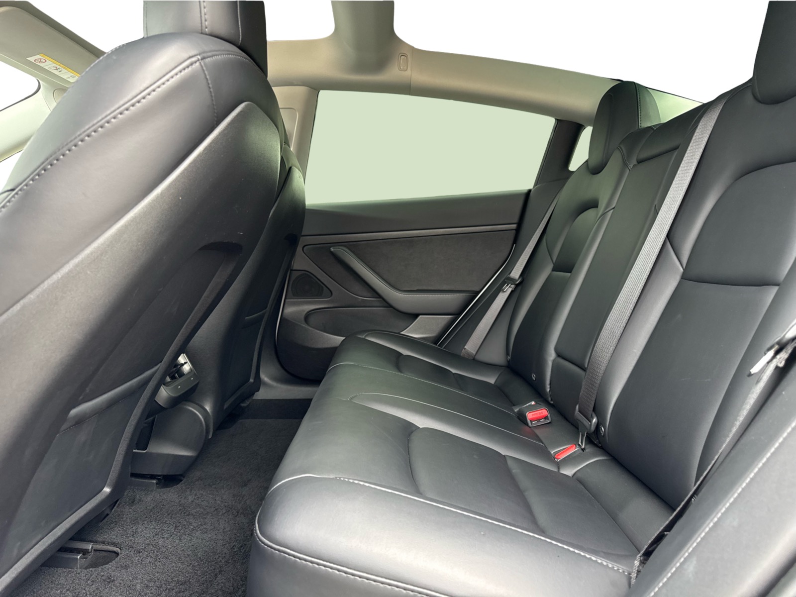 Tesla Model 3 Standard Range+ RWD 4d