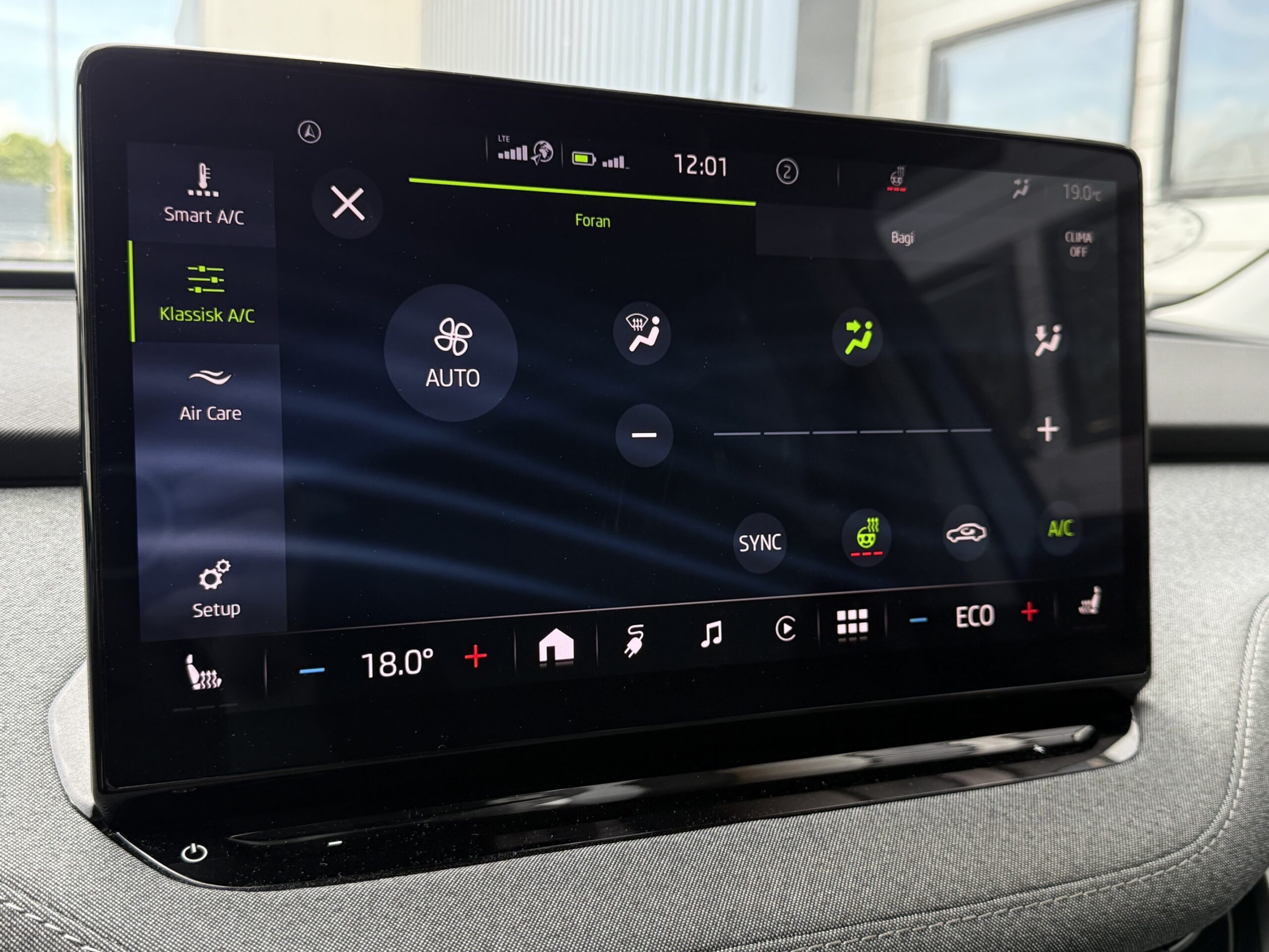 Skoda Enyaq 80 iV Plus 5d