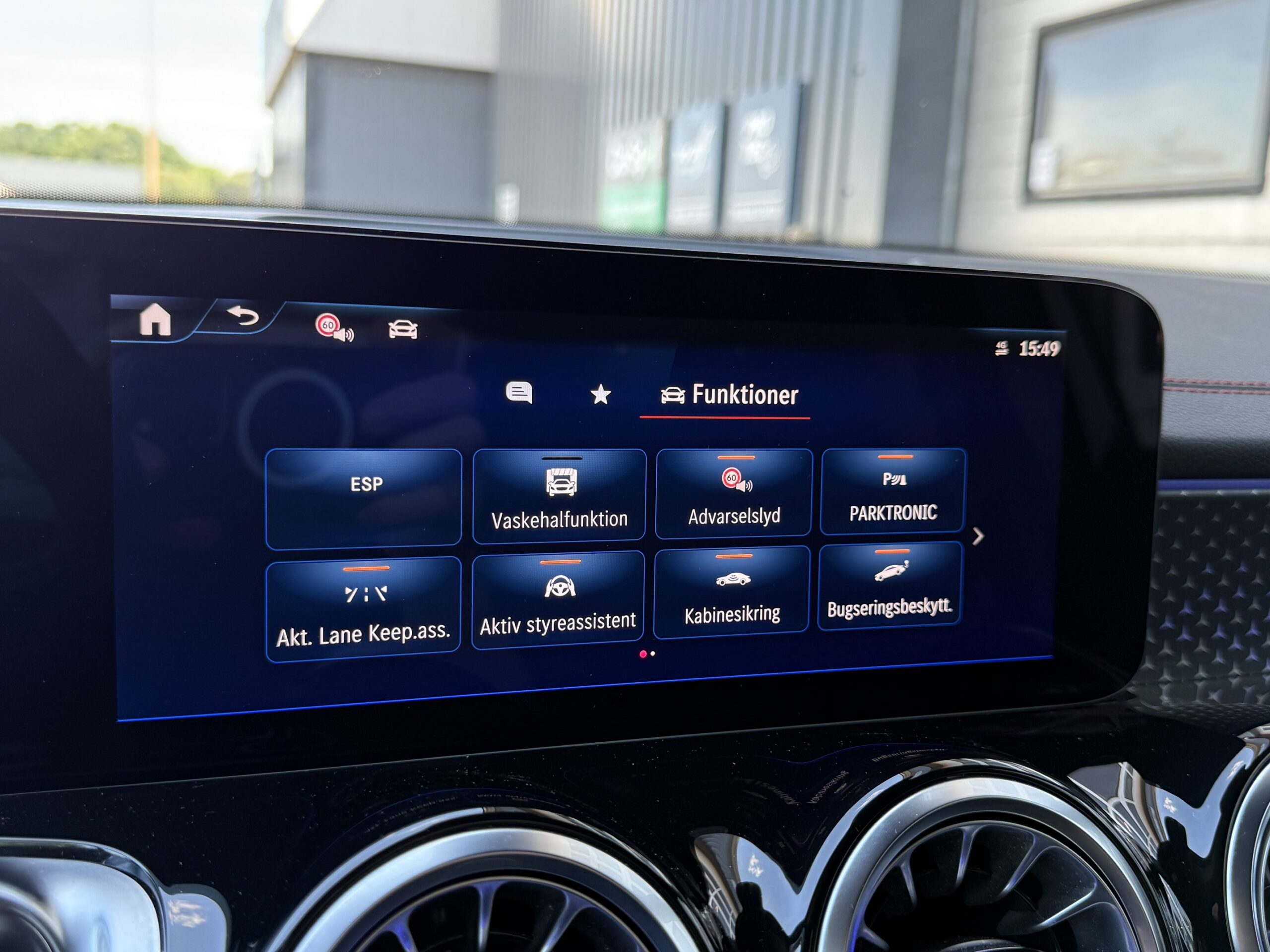 Mercedes EQB250+ AMG Line 5d