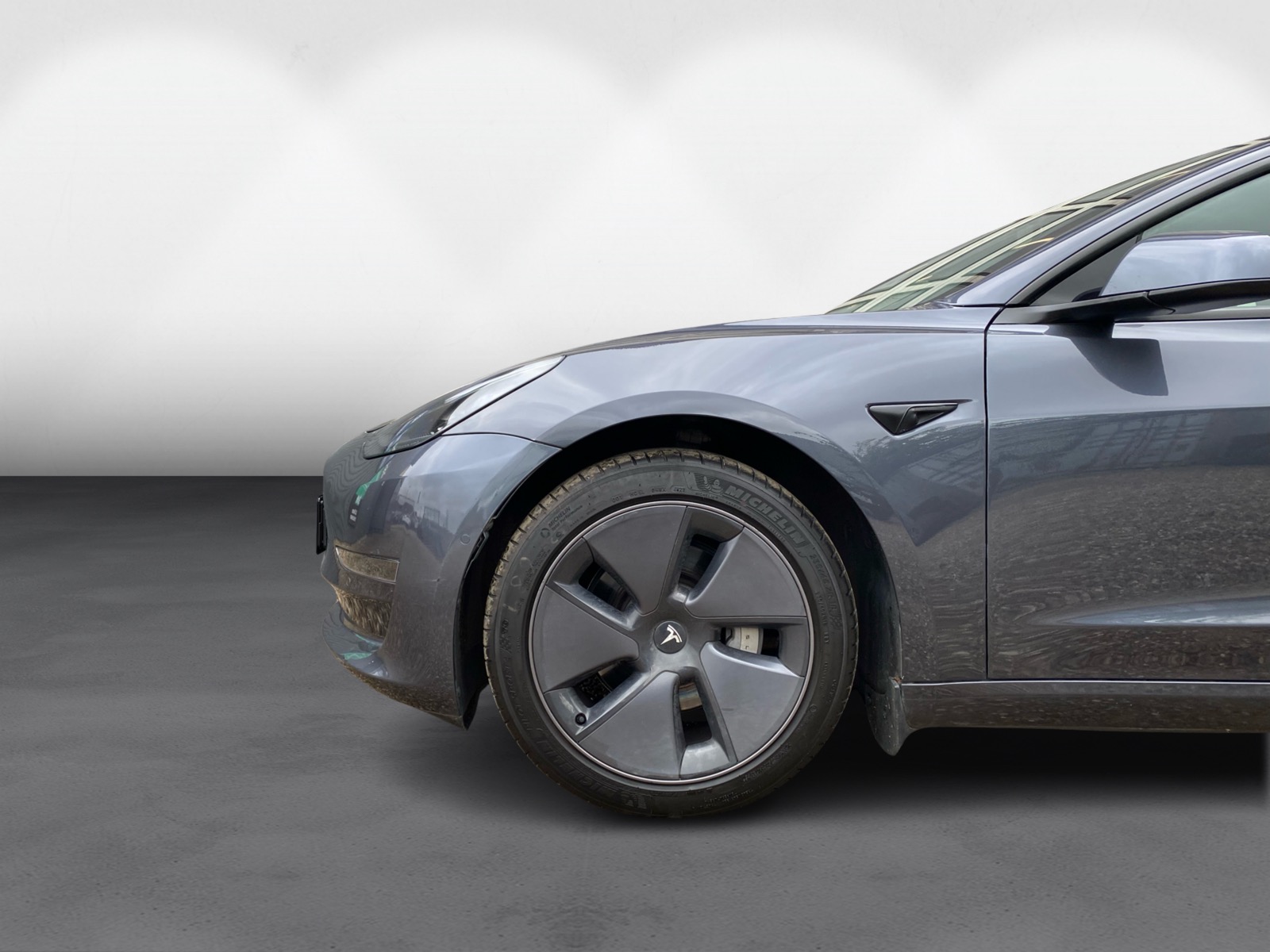 Tesla Model 3 Long Range AWD 4d