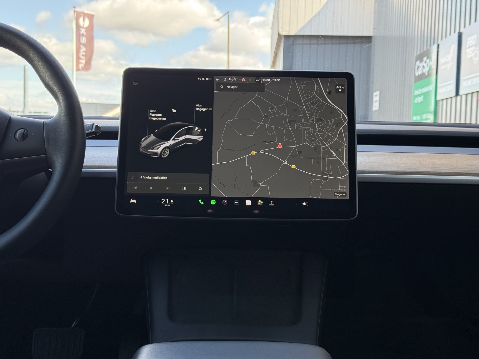Tesla Model 3 Long Range AWD 4d