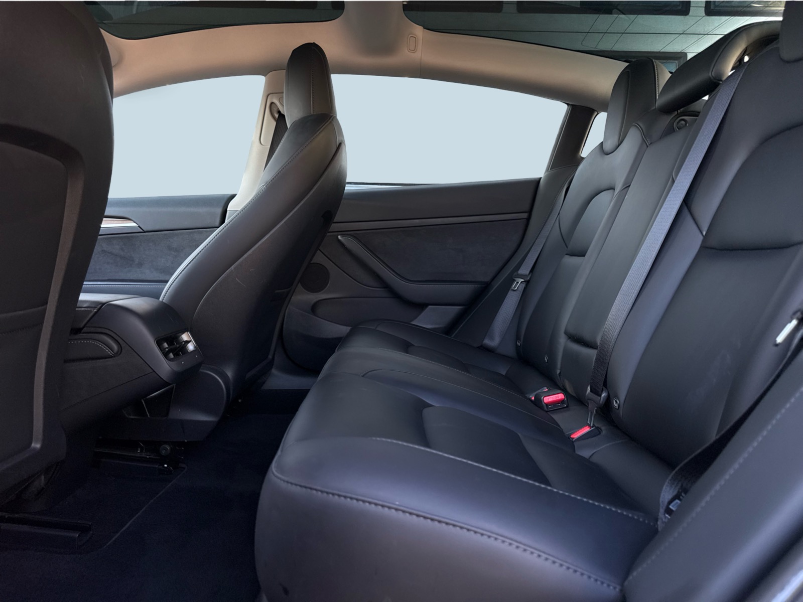 Tesla Model 3 RWD 4d