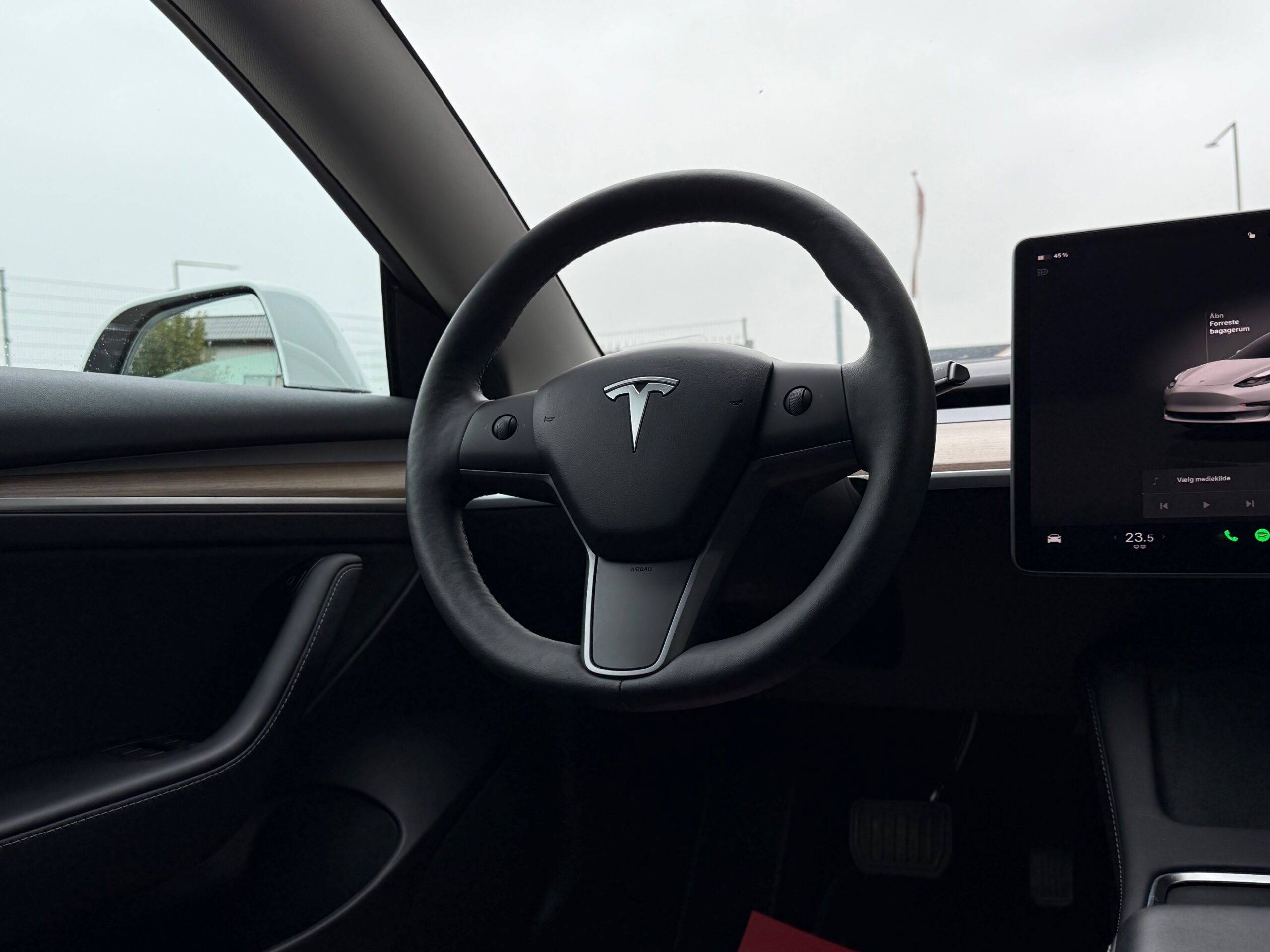 Tesla Model 3 RWD 4d