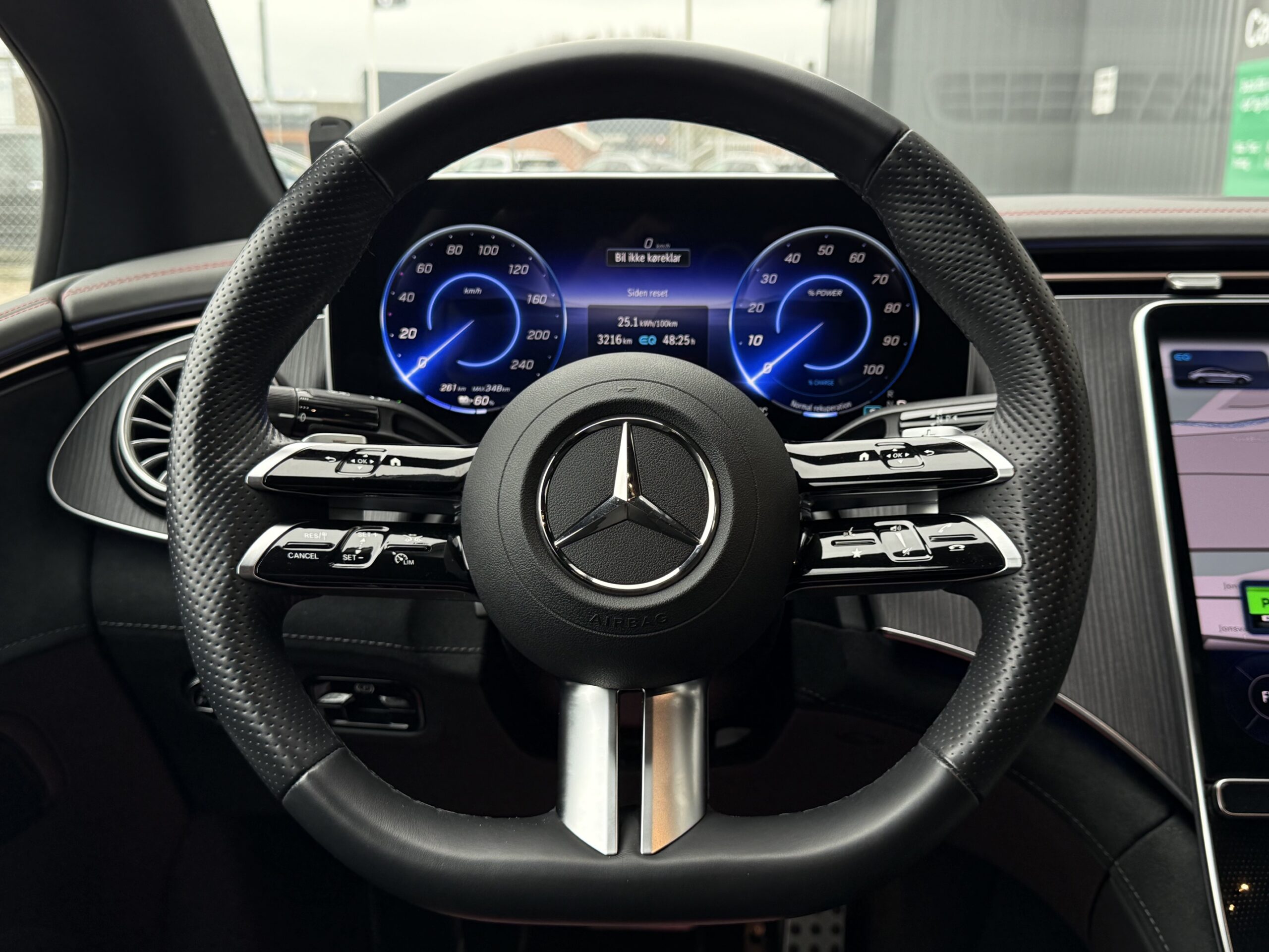 Mercedes EQE350 AMG Line 4d