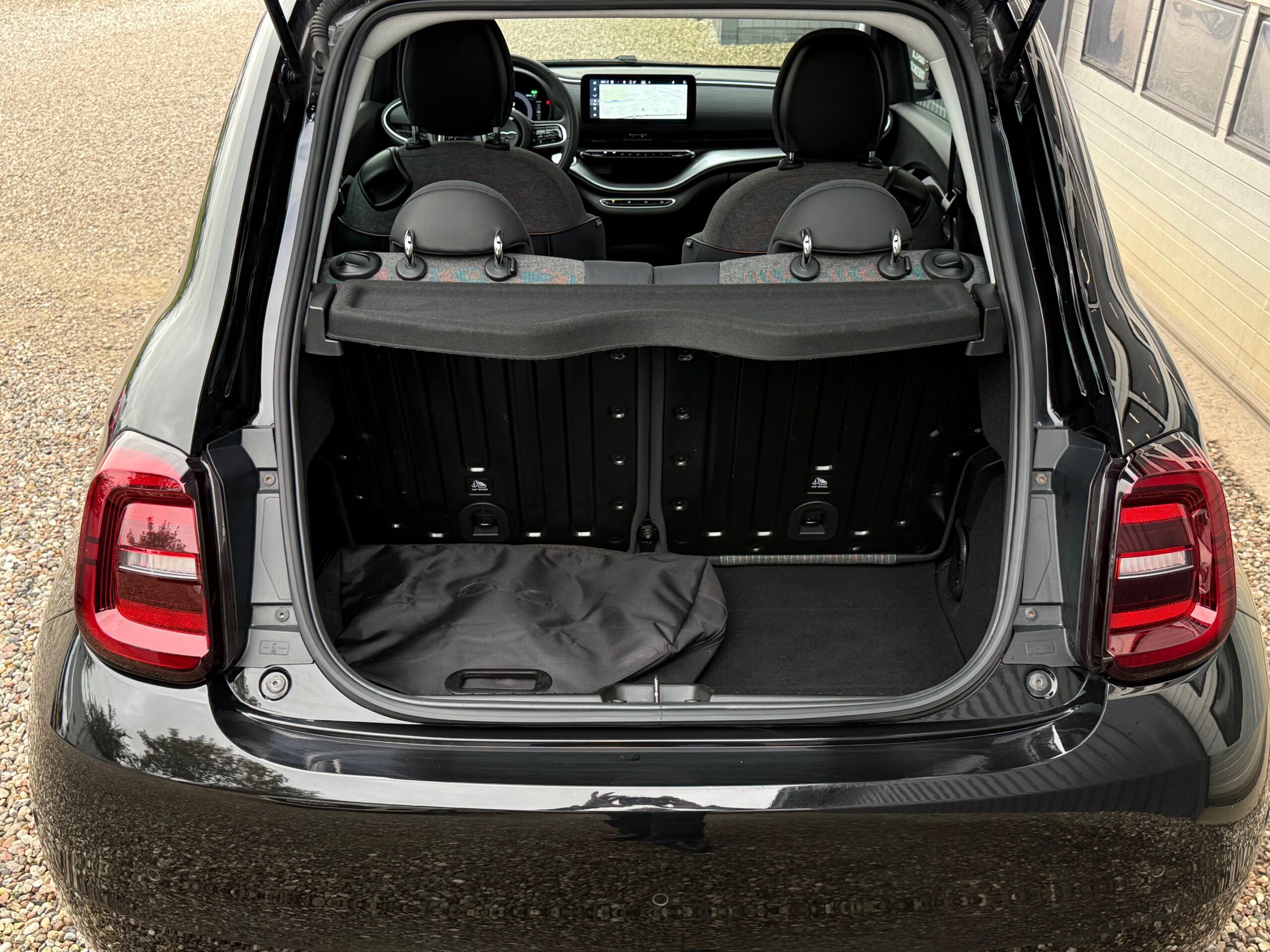 Fiat 500e 42 Icon 3d