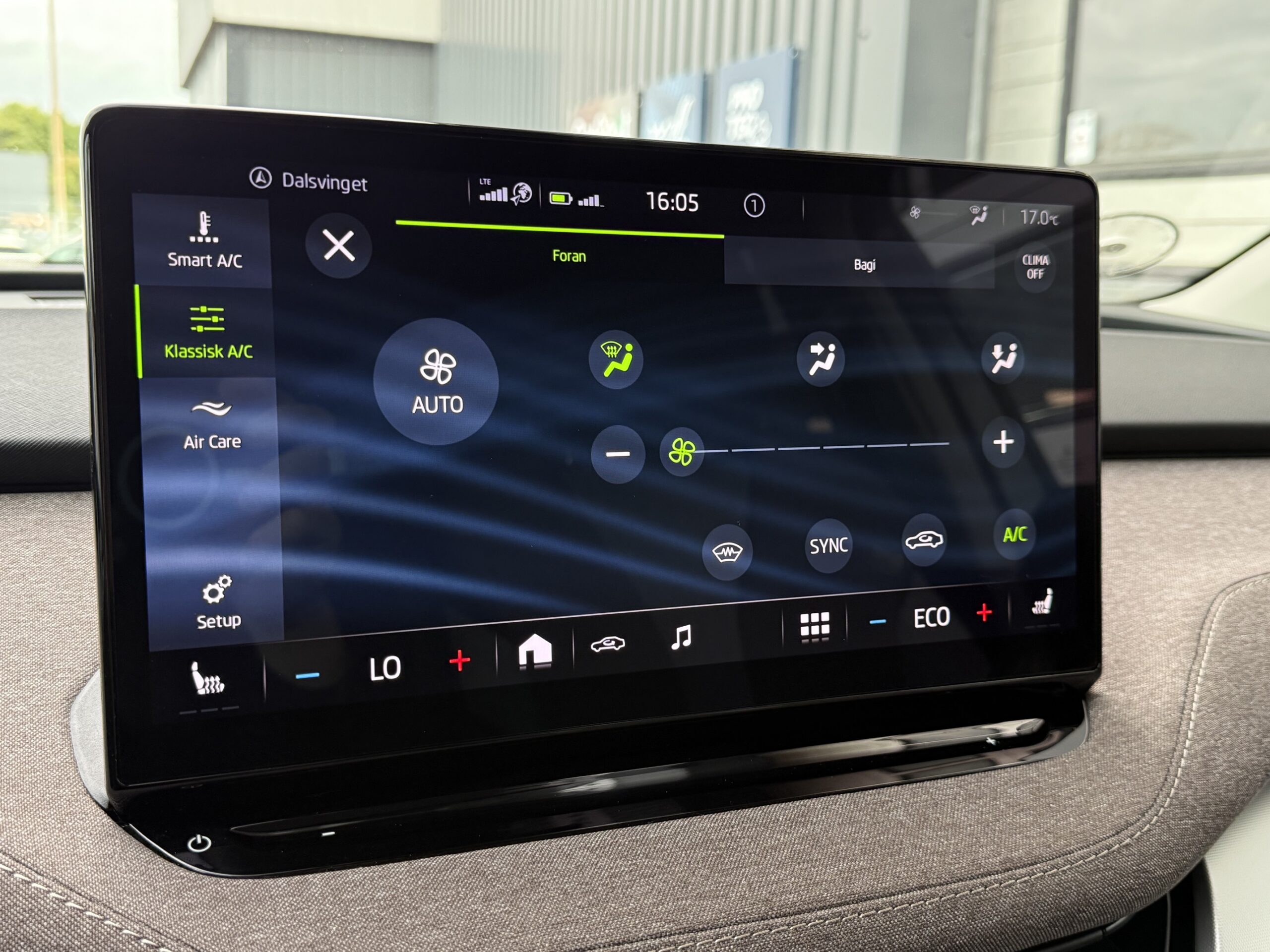 Skoda Enyaq 60 iV Loft 5d