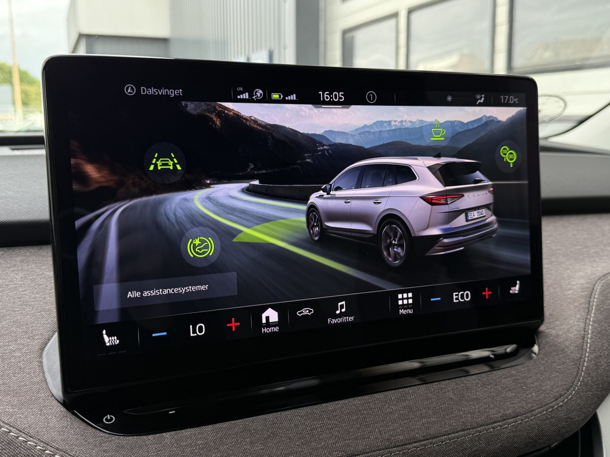 Skoda Enyaq 60 iV Loft 5d