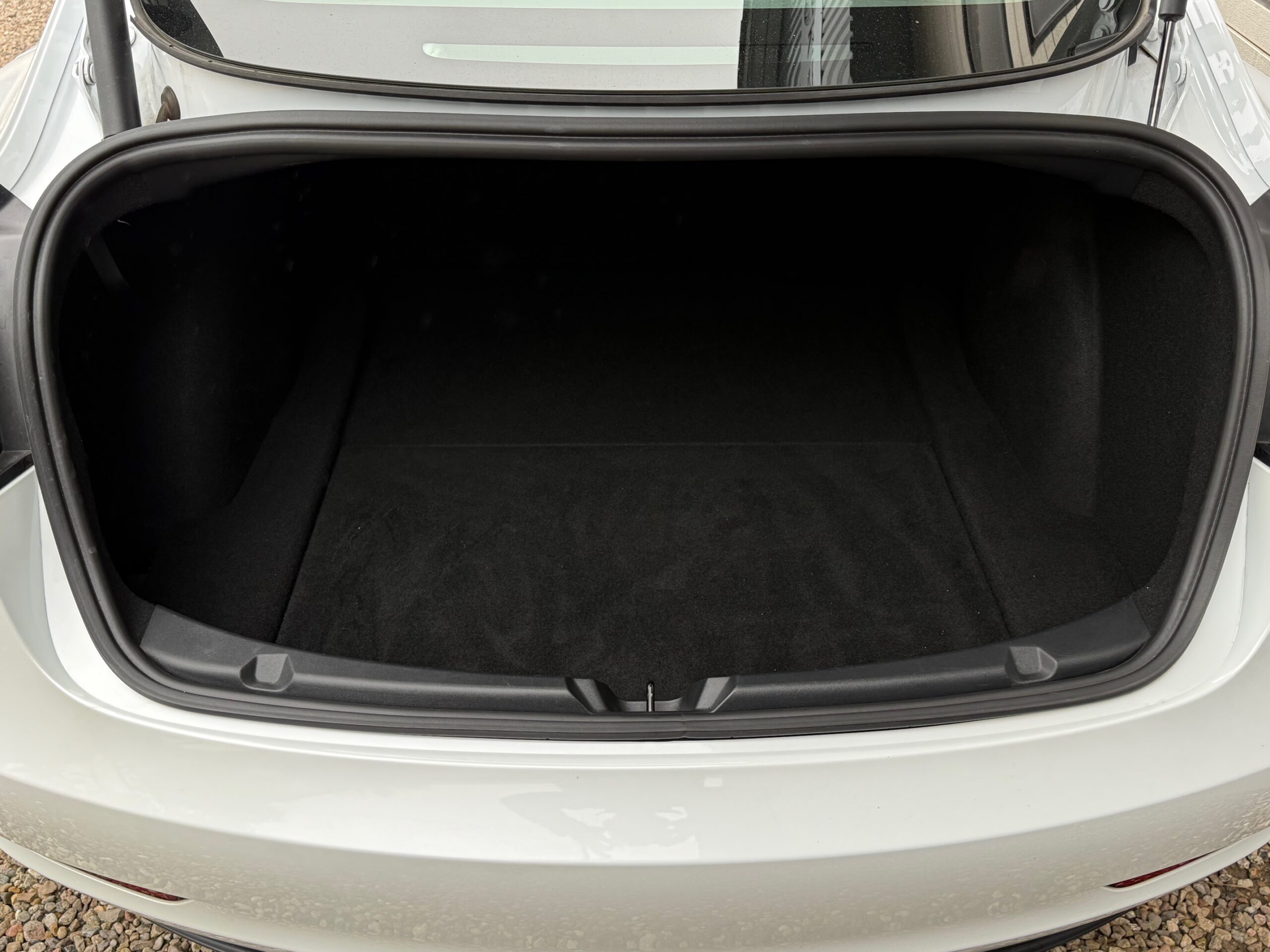 Tesla Model 3 RWD 4d