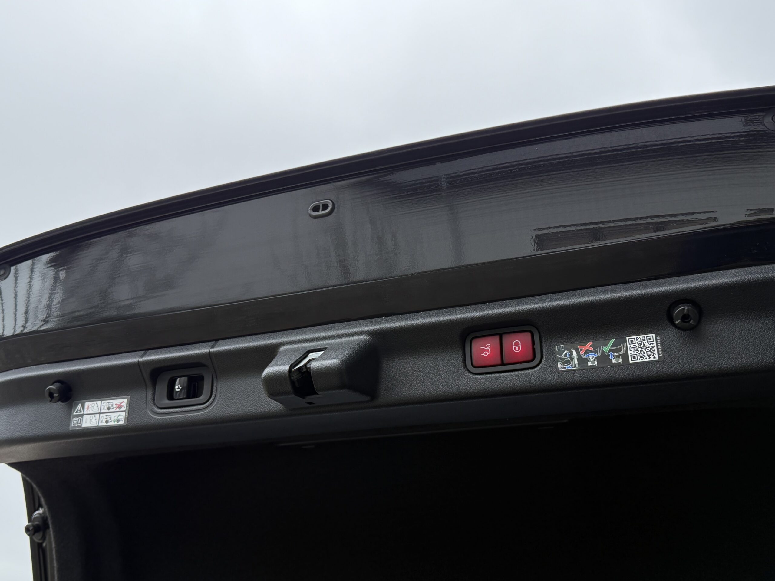 Mercedes EQE350 AMG Line 4d