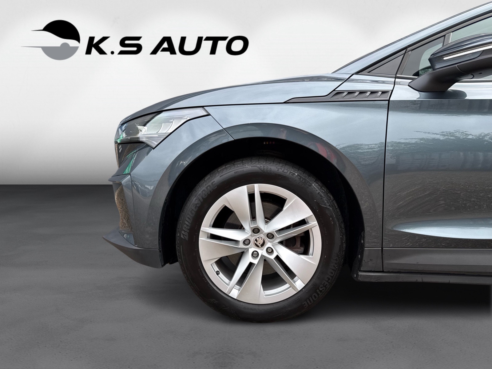 Skoda Enyaq 60 iV Loft 5d