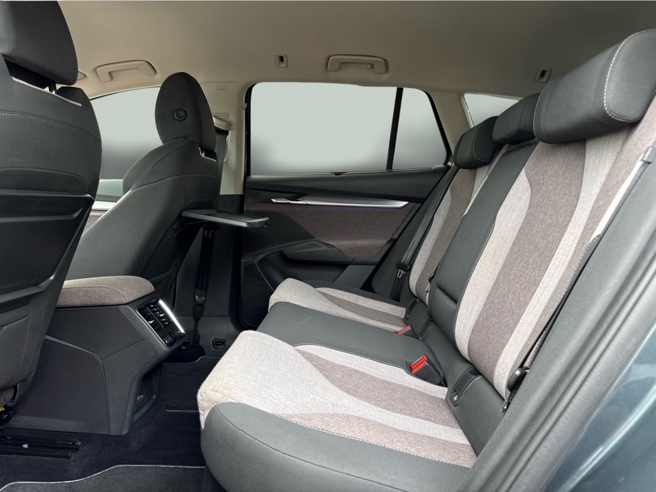 Skoda Enyaq 60 iV Loft 5d