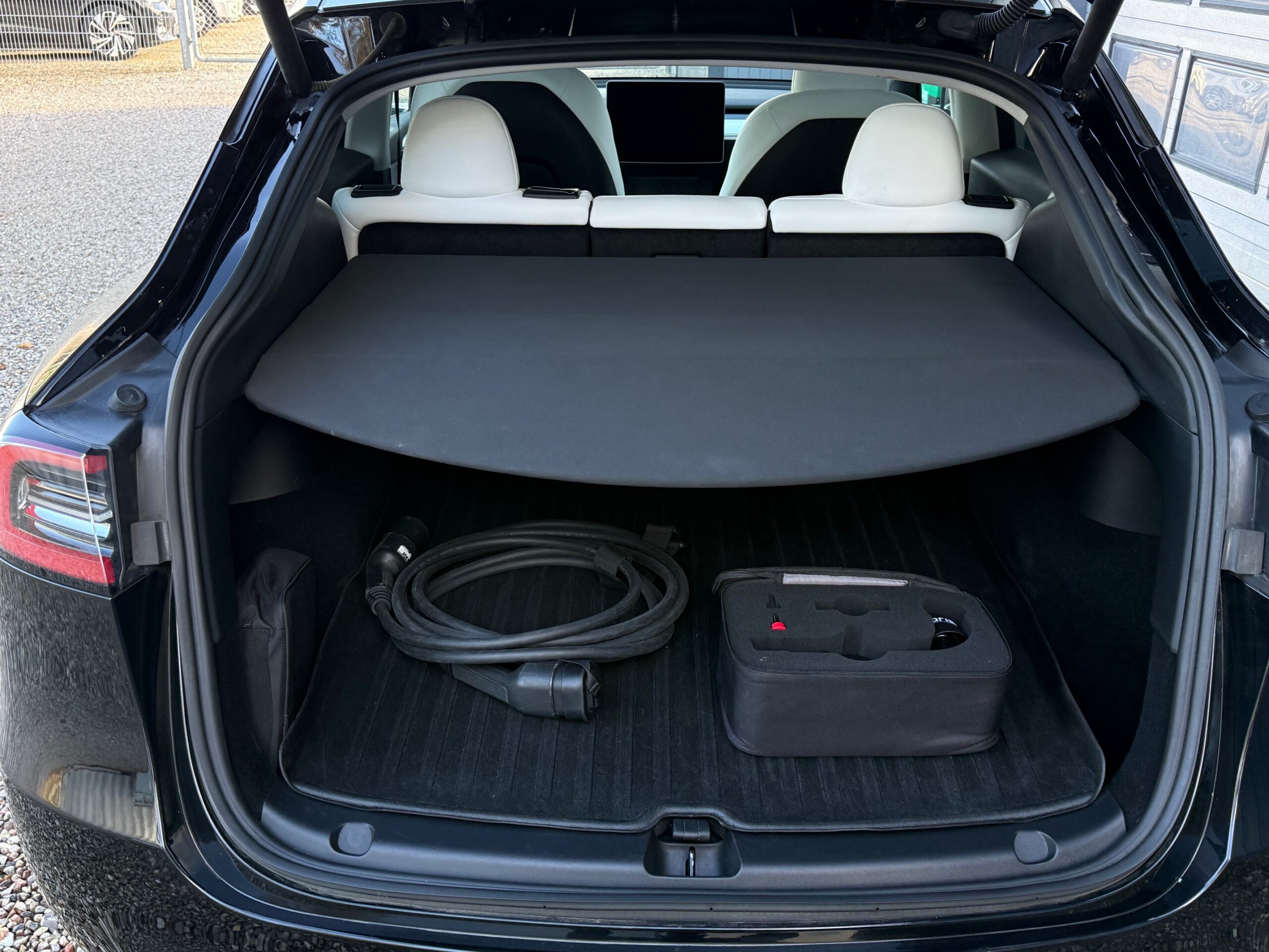 Tesla Model Y RWD 5d