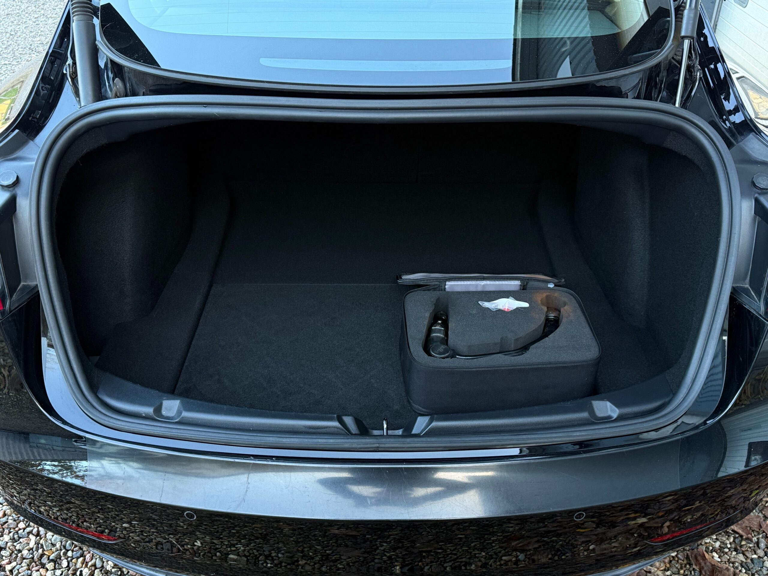 Tesla Model 3 RWD 4d