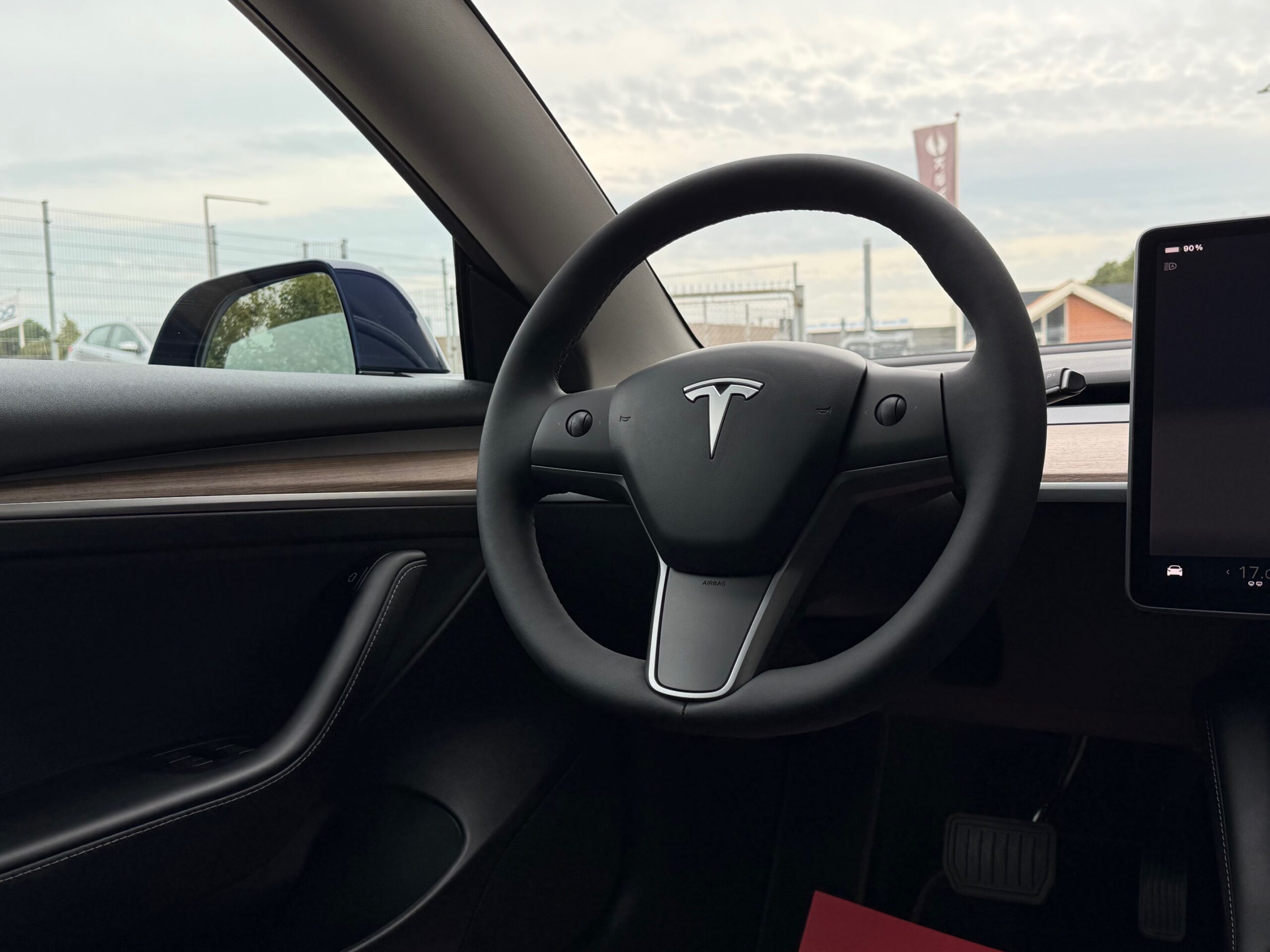 Tesla Model 3 Long Range AWD 4d
