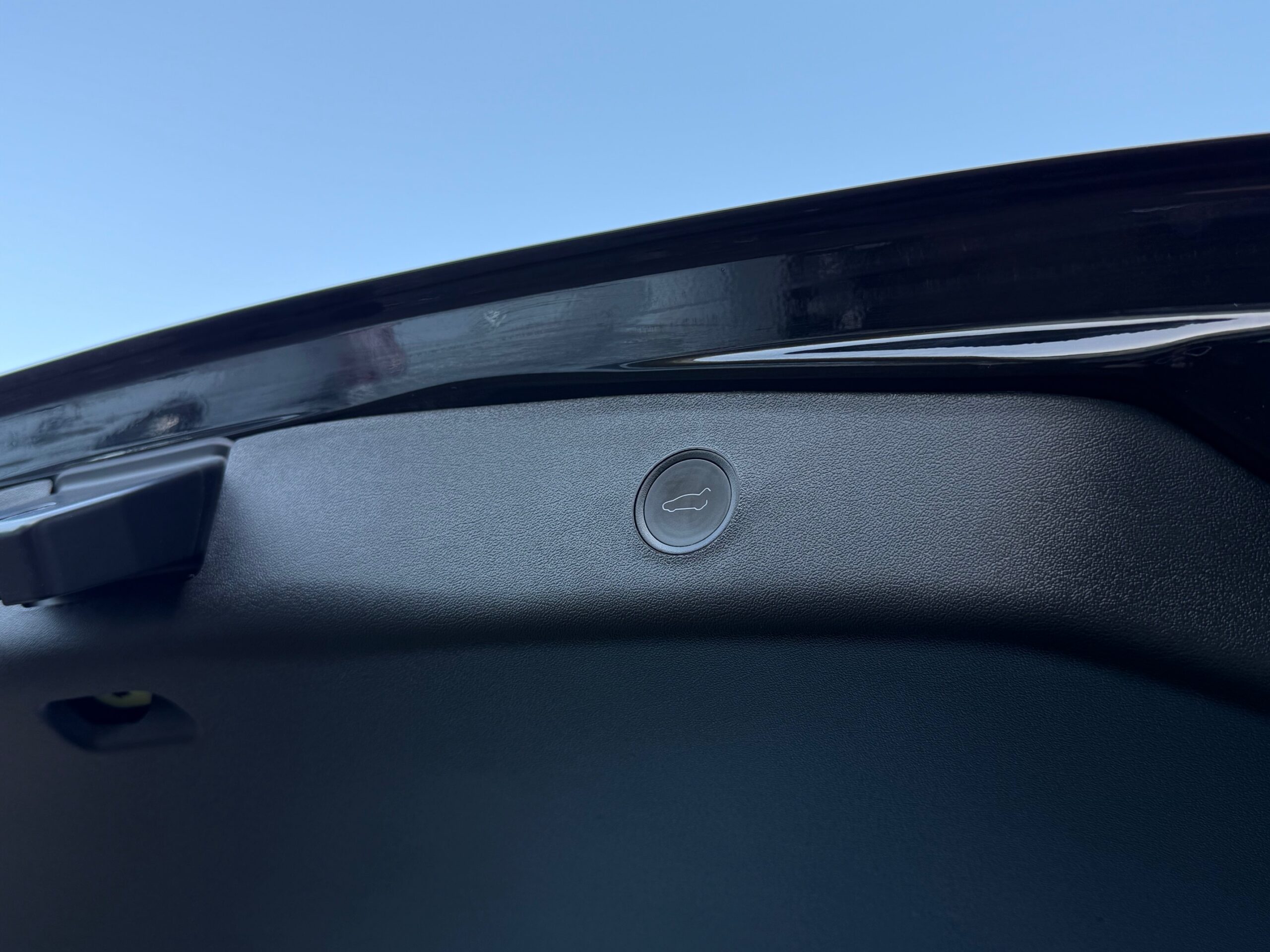 Tesla Model 3 RWD 4d
