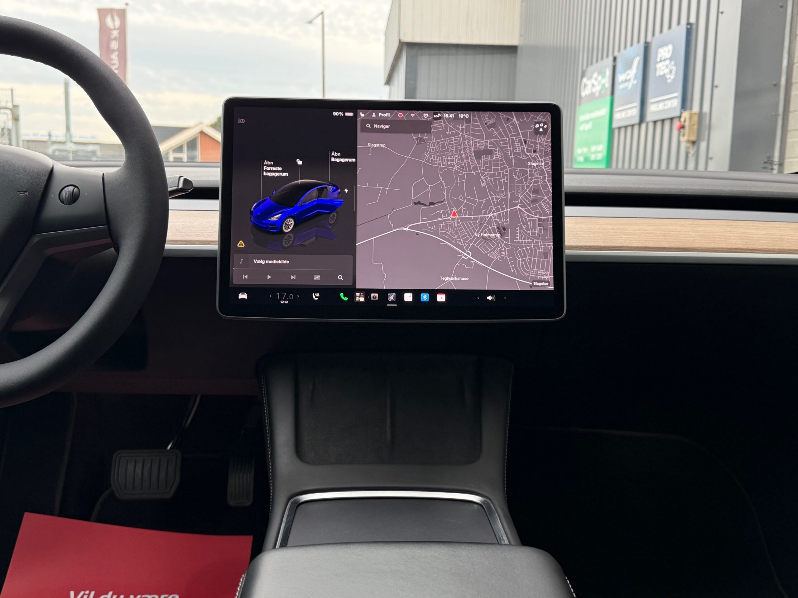 Tesla Model 3 Long Range AWD 4d
