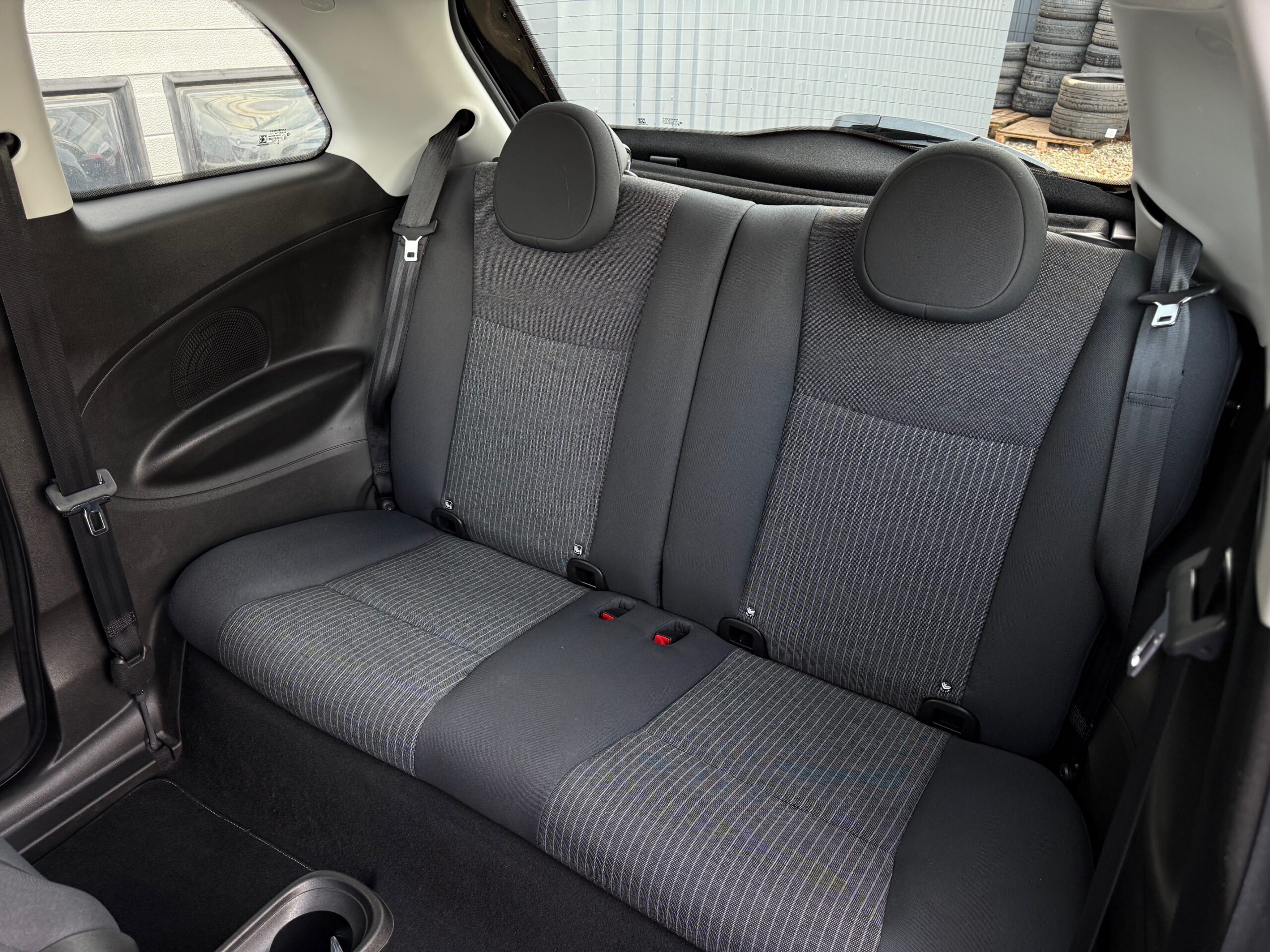 Fiat 500e 42 Icon 3d