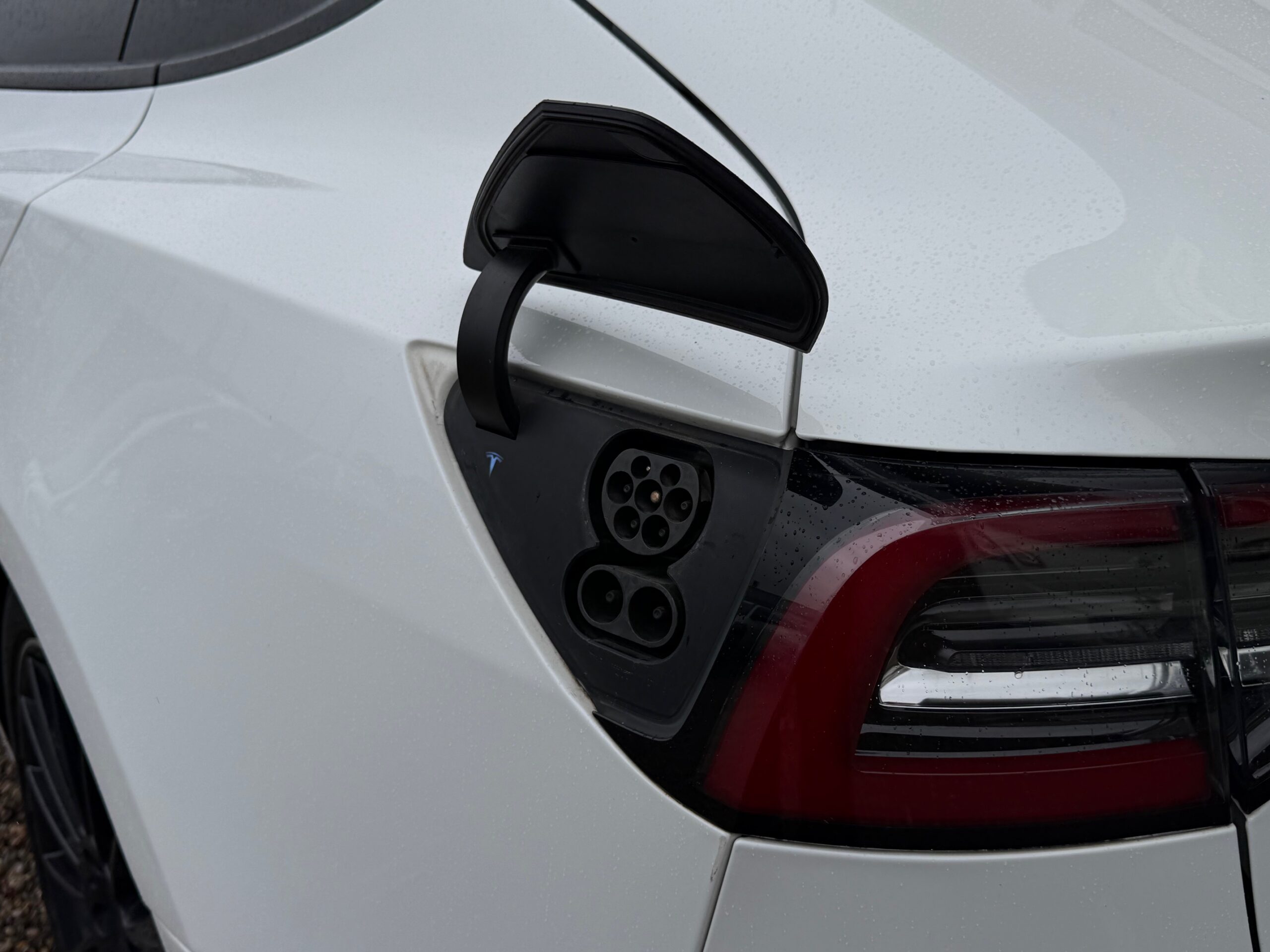 Tesla Model 3 Long Range AWD 4d