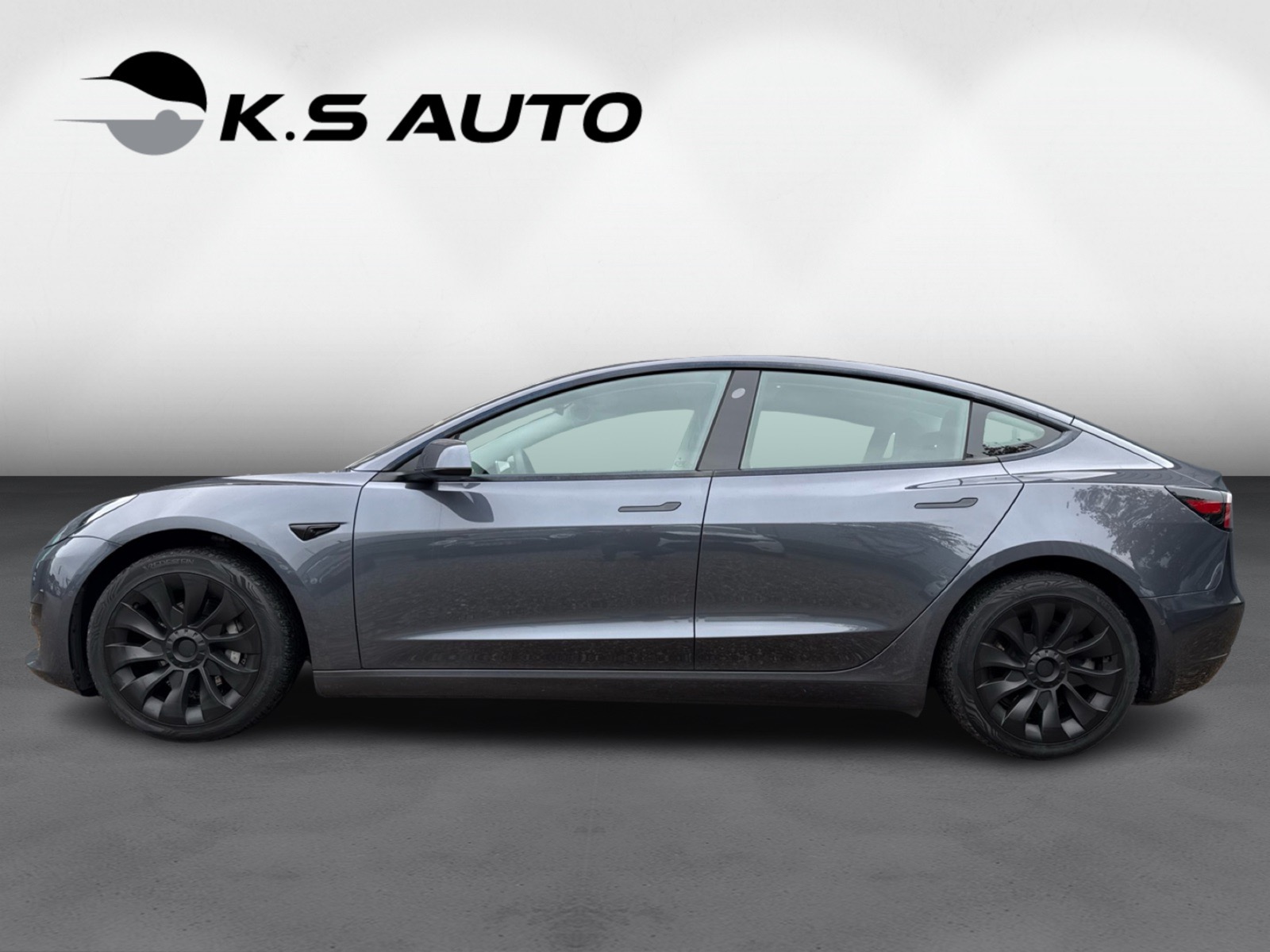 Tesla Model 3 RWD 4d