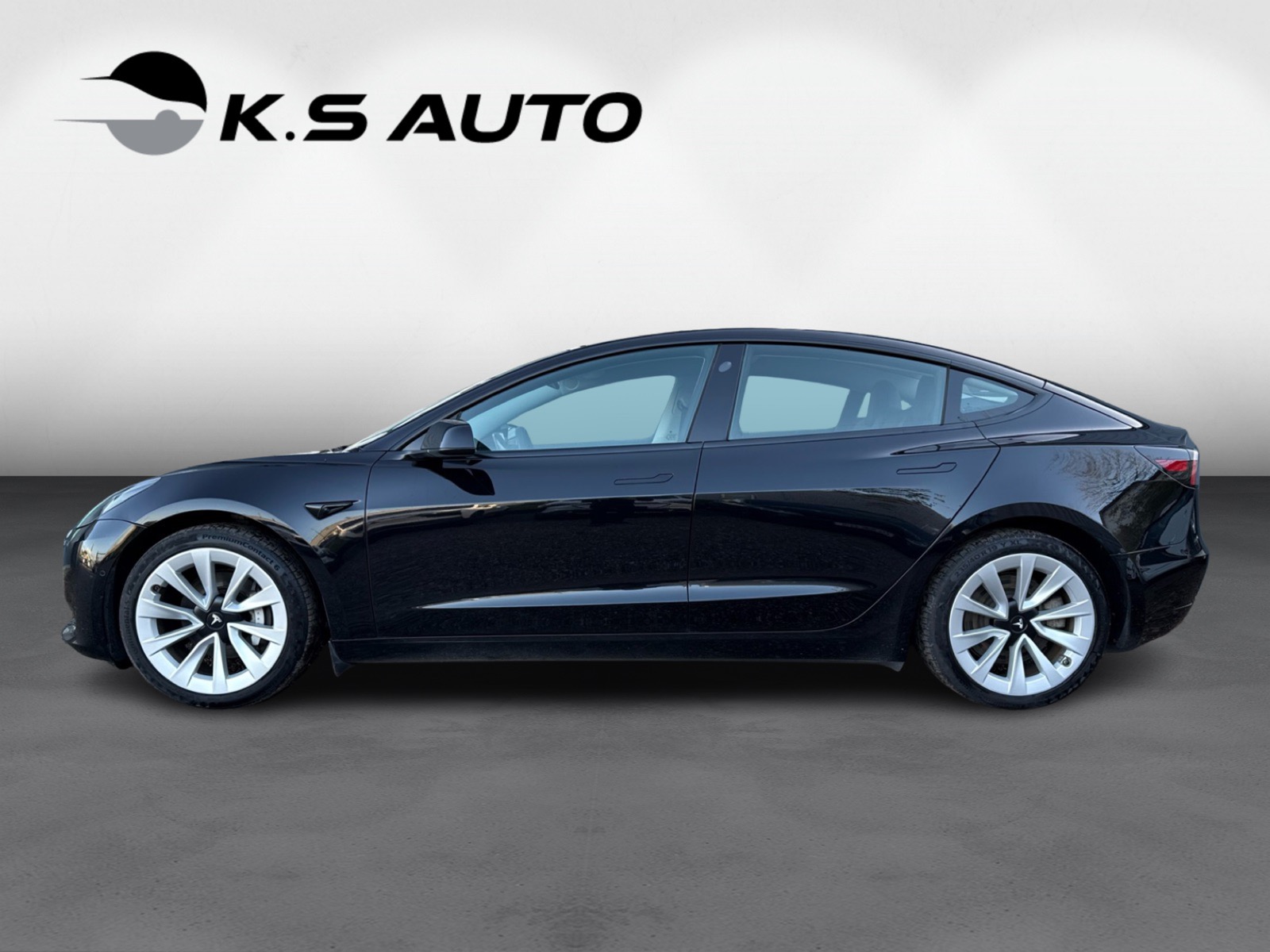 Tesla Model 3 RWD 4d