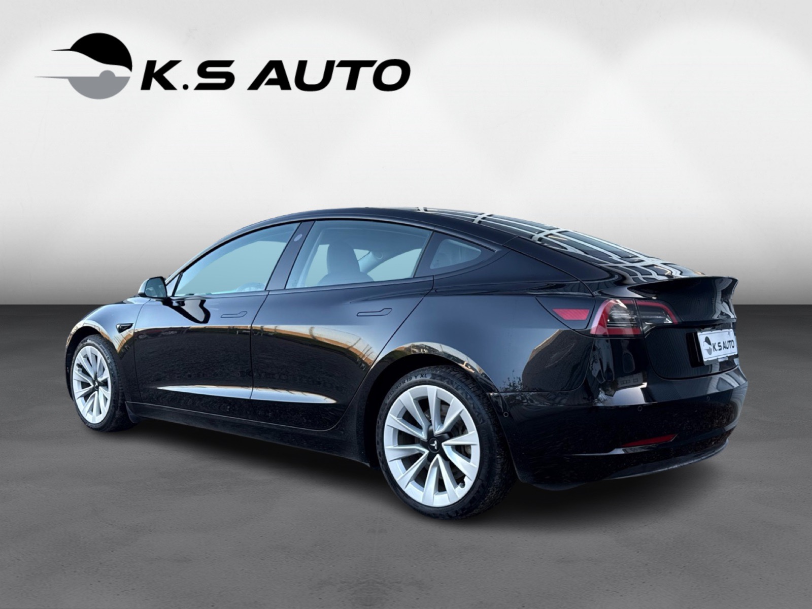 Tesla Model 3 RWD 4d