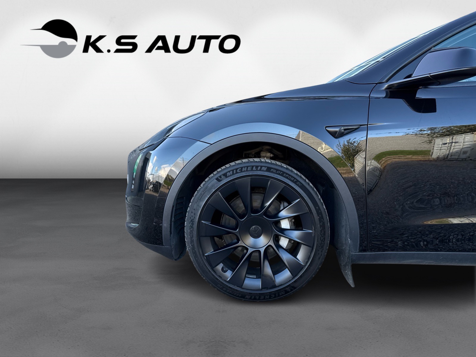 Tesla Model Y RWD 5d