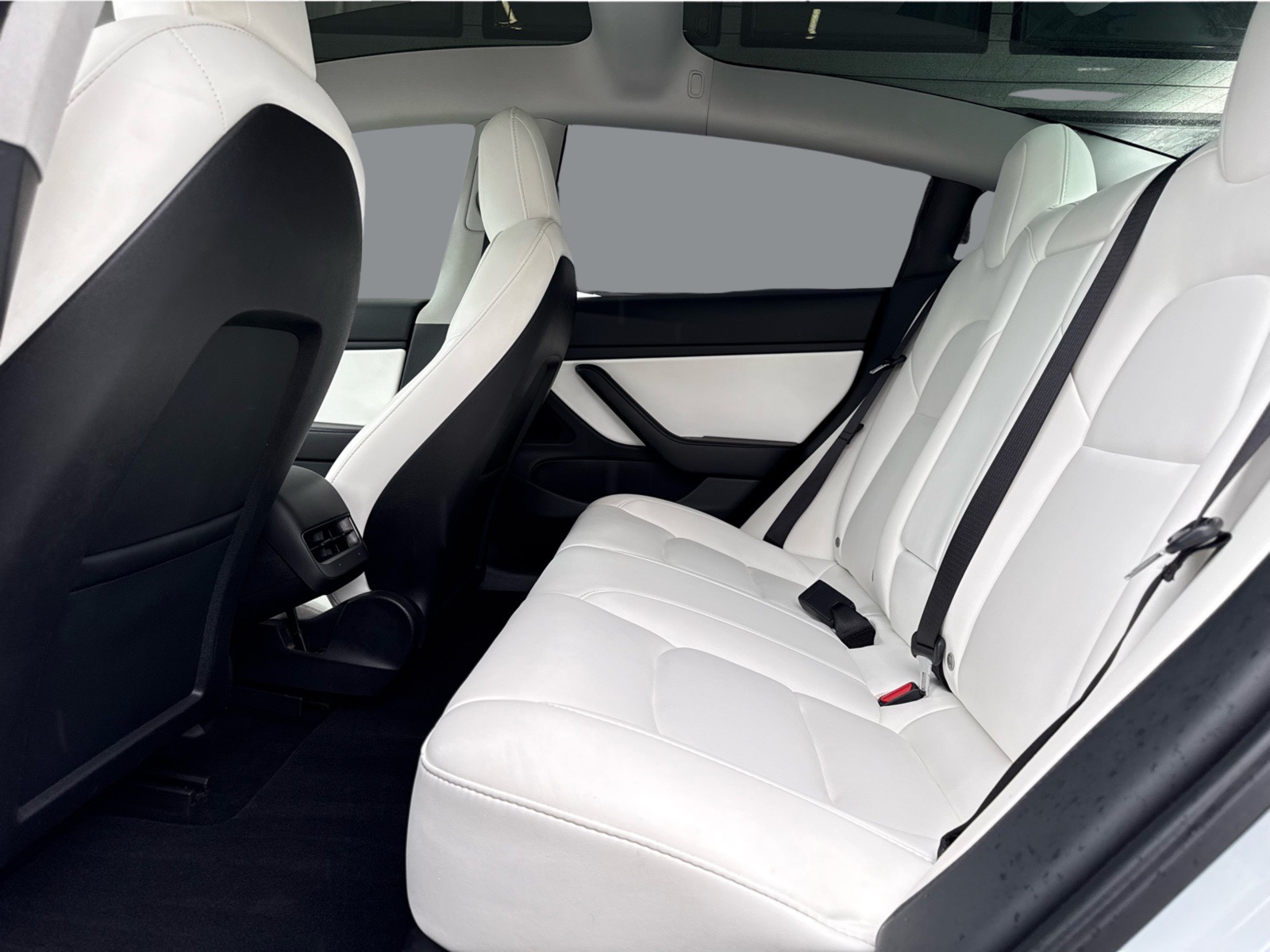 Tesla Model 3 Long Range AWD 4d